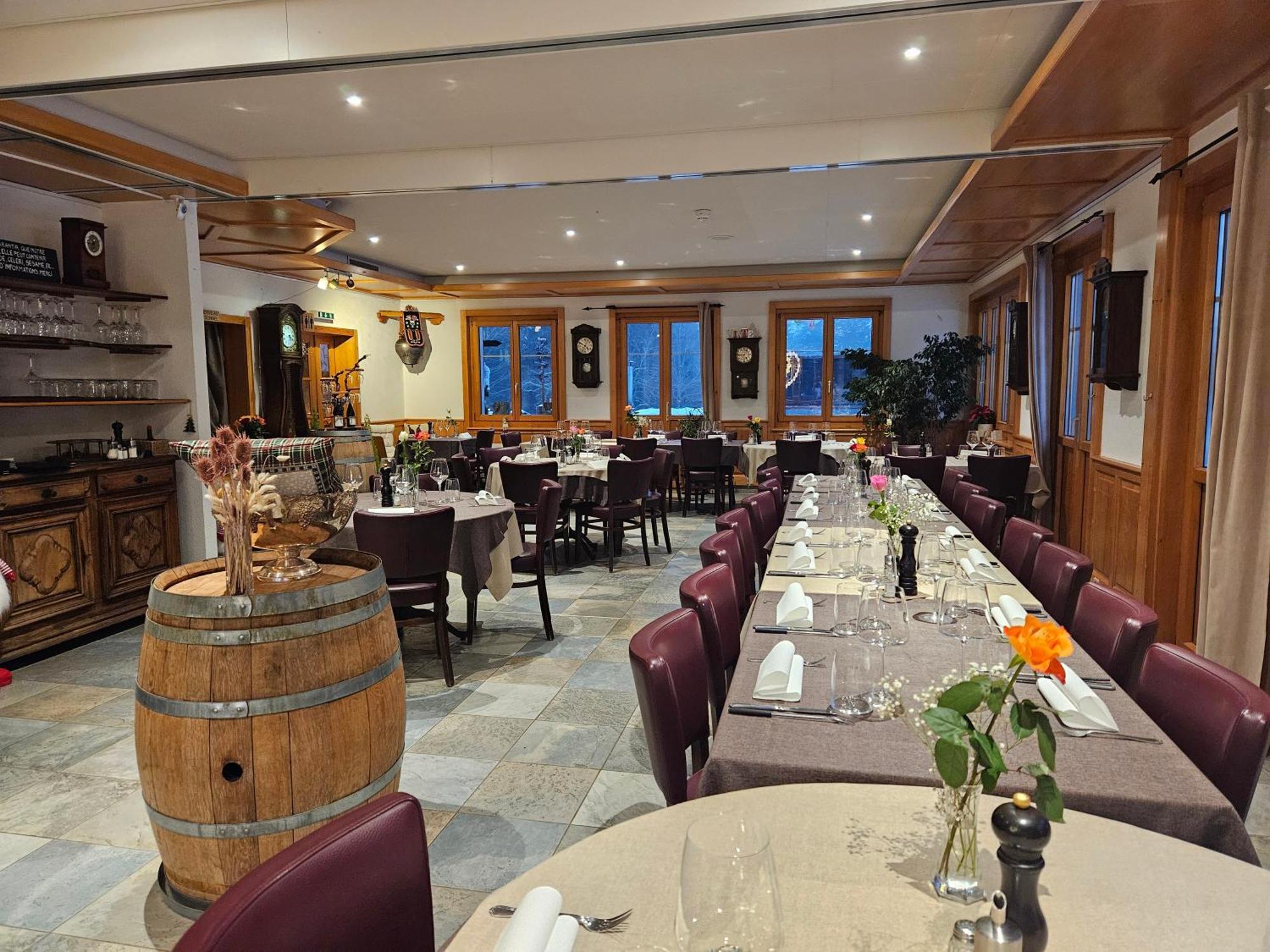 Hotel Restaurant Du Marchairuz Le Brassus ภายนอก รูปภาพ