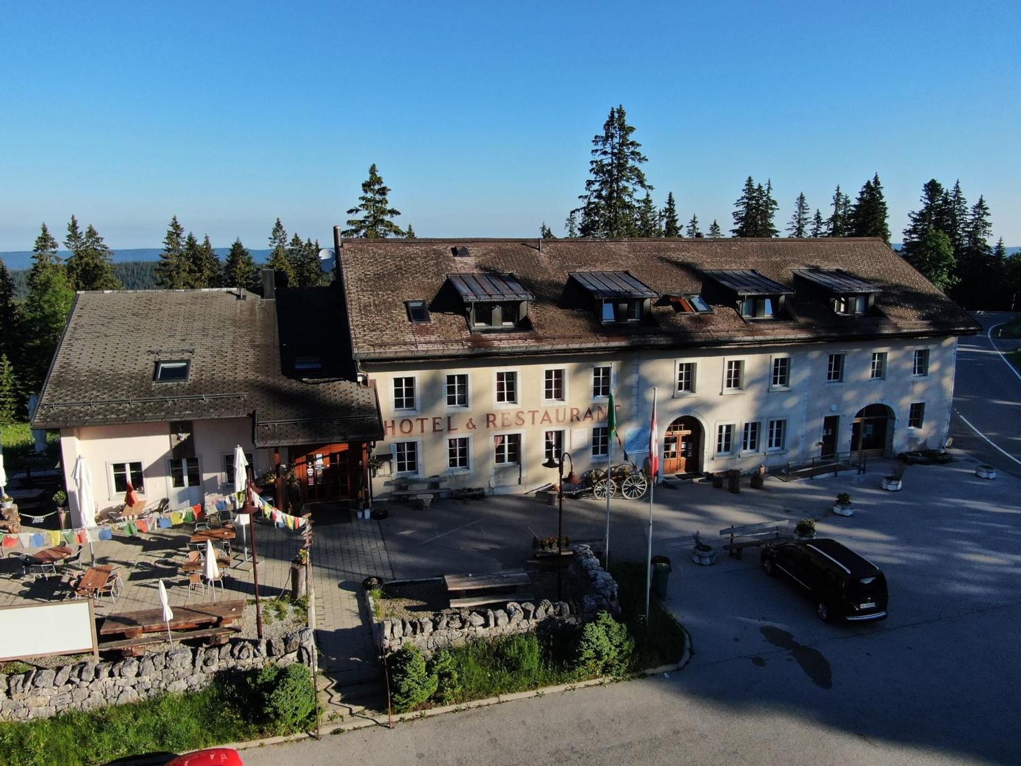 Hotel Restaurant Du Marchairuz Le Brassus ภายนอก รูปภาพ