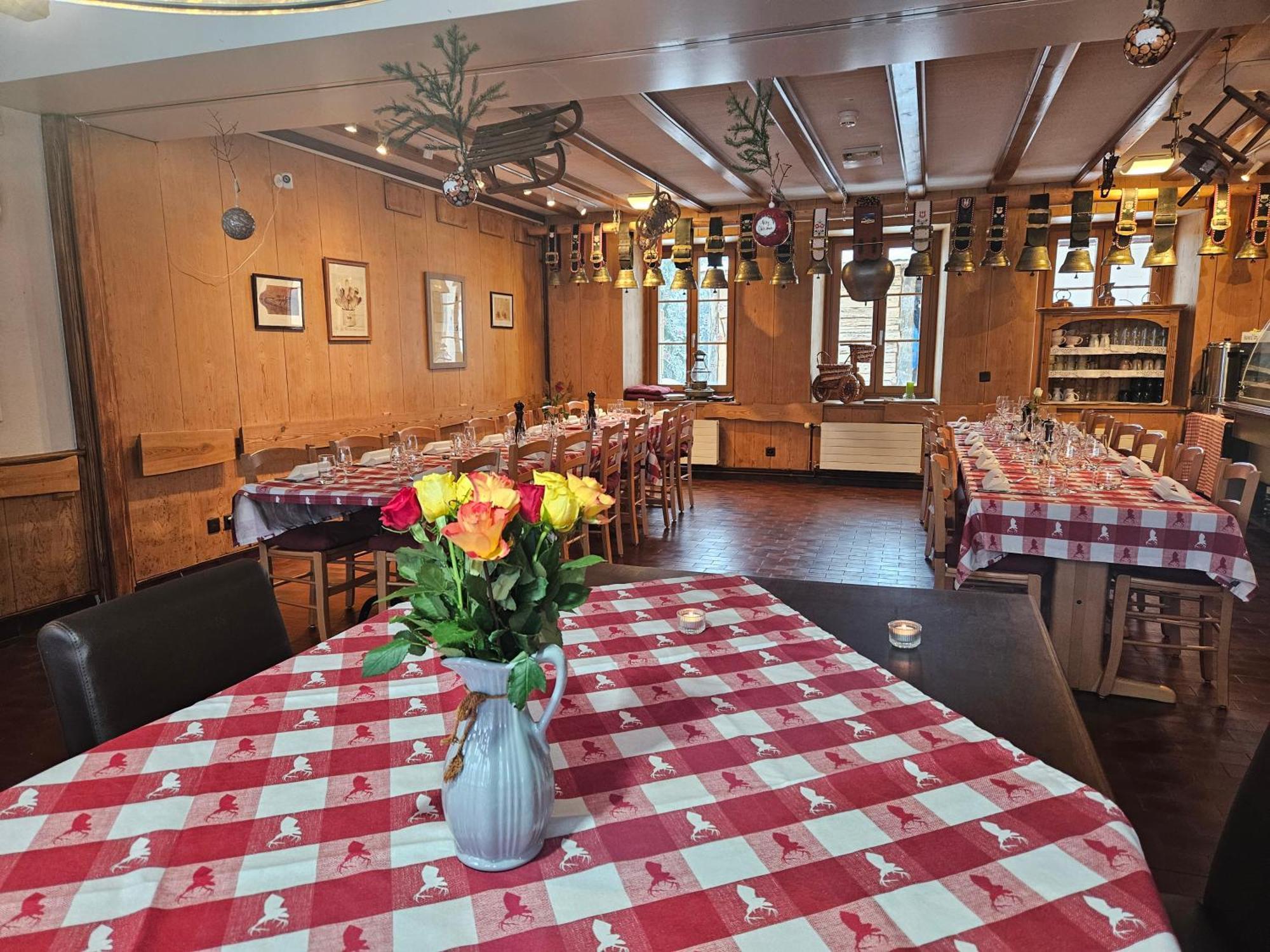 Hotel Restaurant Du Marchairuz Le Brassus ภายนอก รูปภาพ